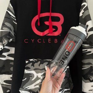CycleBar Package -NEW UniSex Camo Hooded Sweatshirt (Small) & 100 Ride Bottle